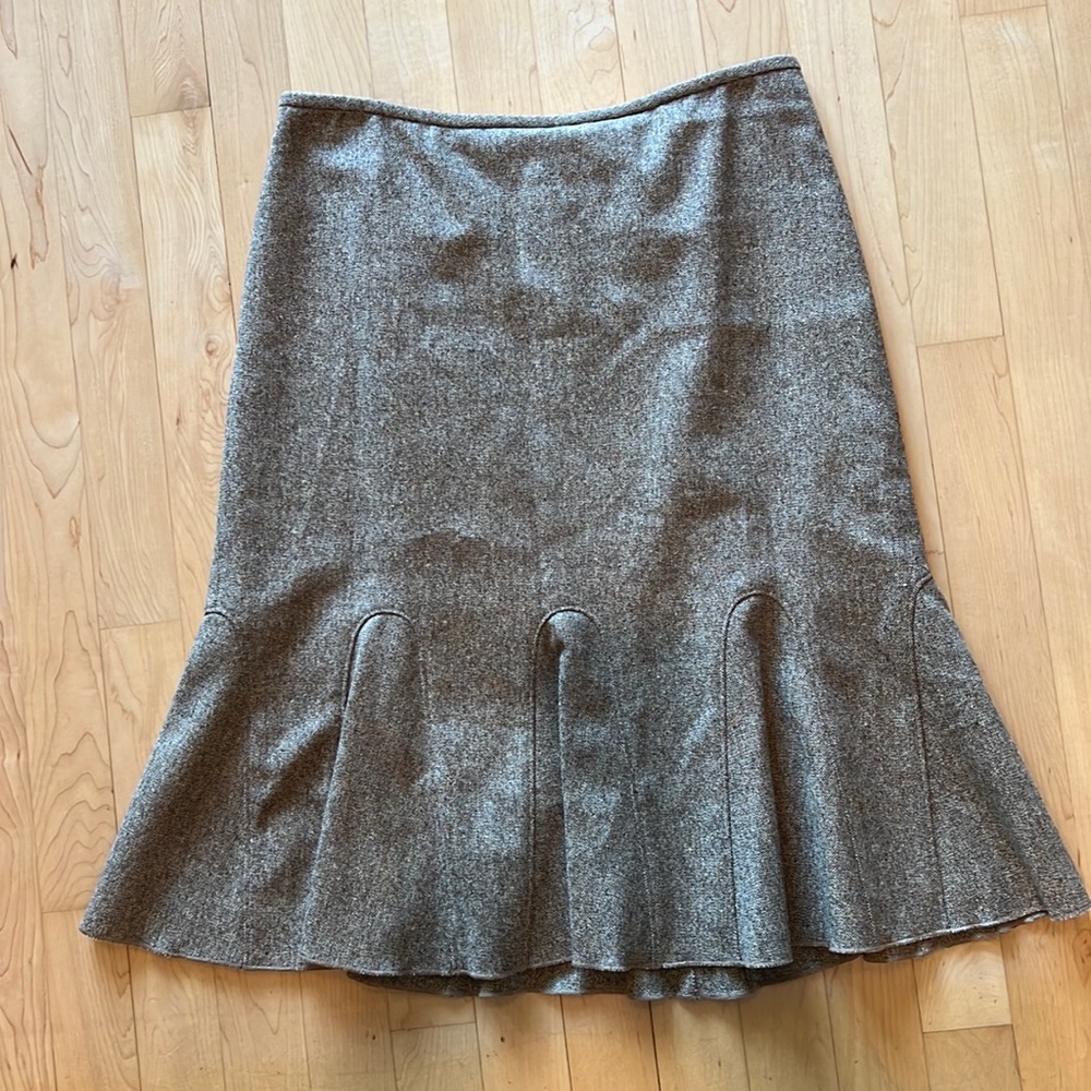 Beige wool skirt